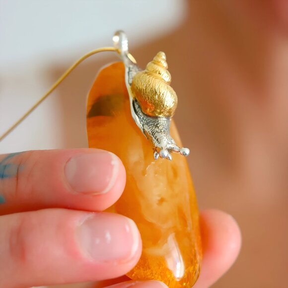 Baltic Amber Snail Statement Necklace in 14k Gold Plated s925 - Picture 7 of 10